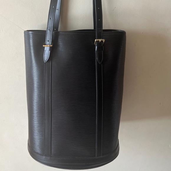 Louis Vuitton Epi GM Bucket Bag - Picture 1 of 13